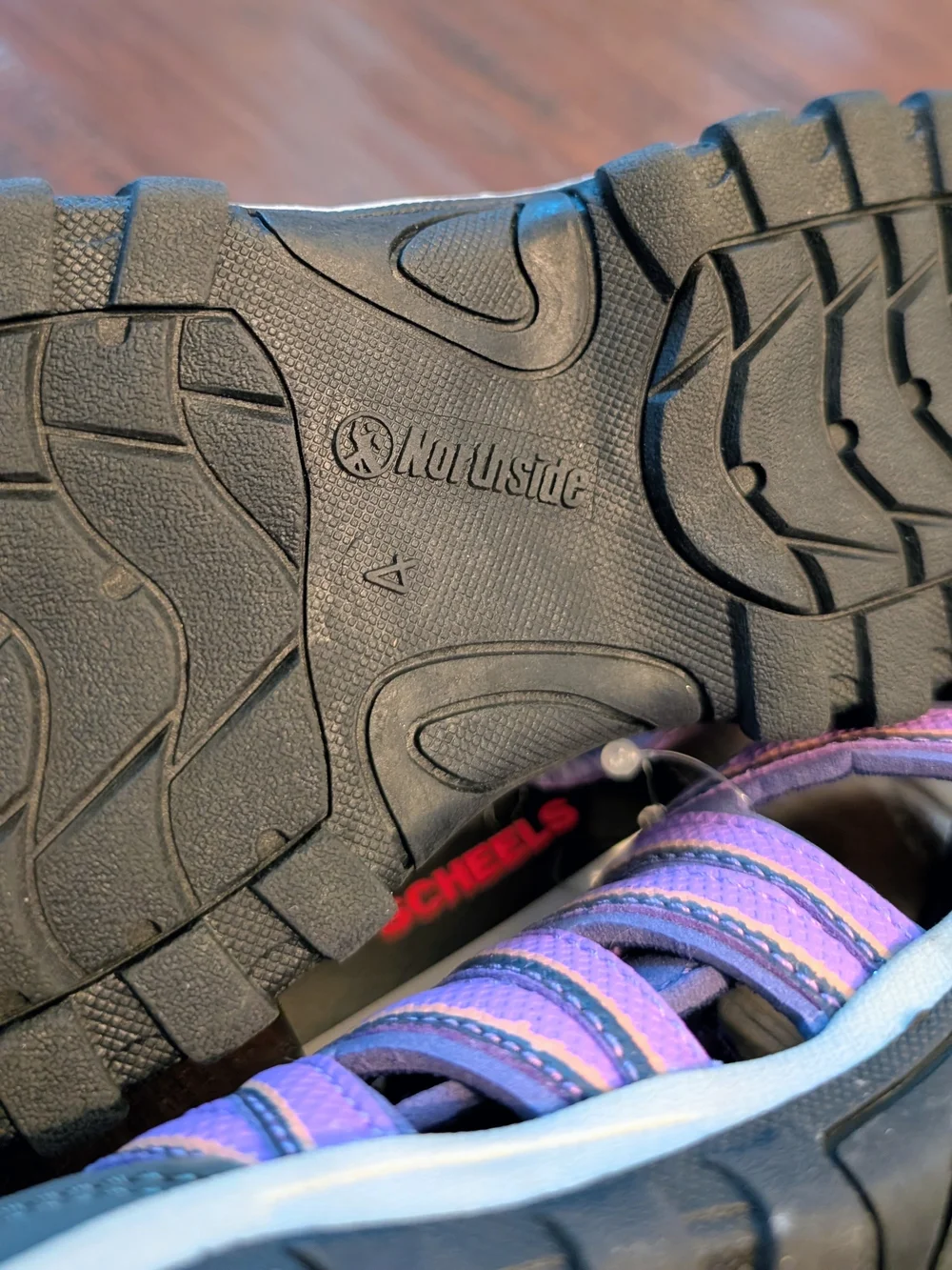 Northside Youth Purple Outdoor Sandal Hiking Sneakers - Size 4